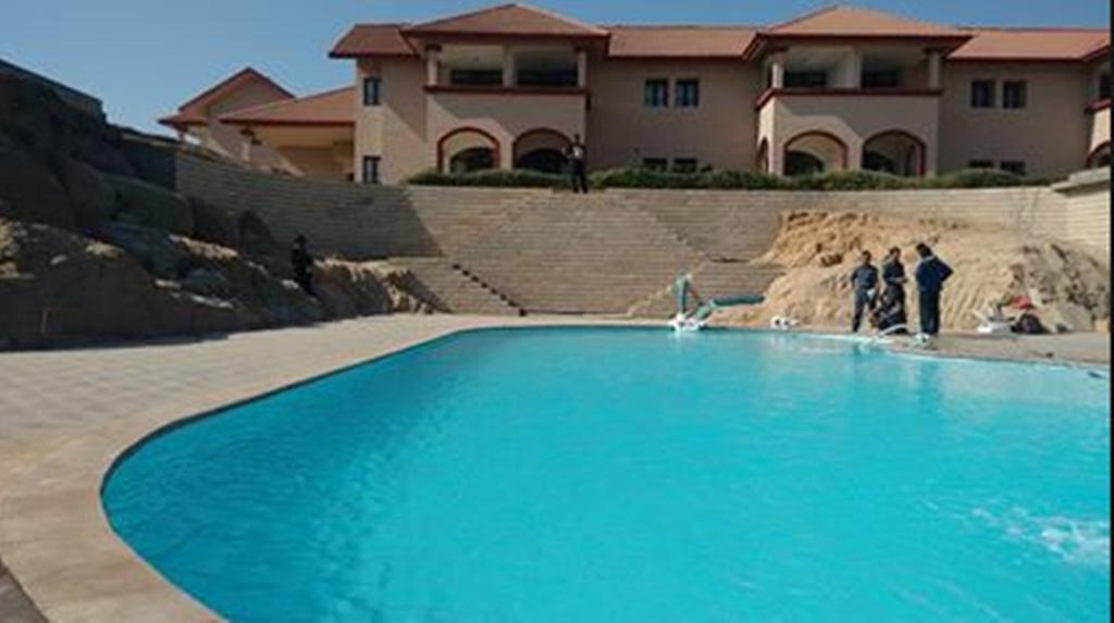 Regenta Resort Bhuj By Royal Orchid Hotels Limited Exteriör bild