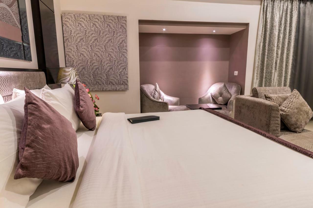 Regenta Resort Bhuj By Royal Orchid Hotels Limited Exteriör bild
