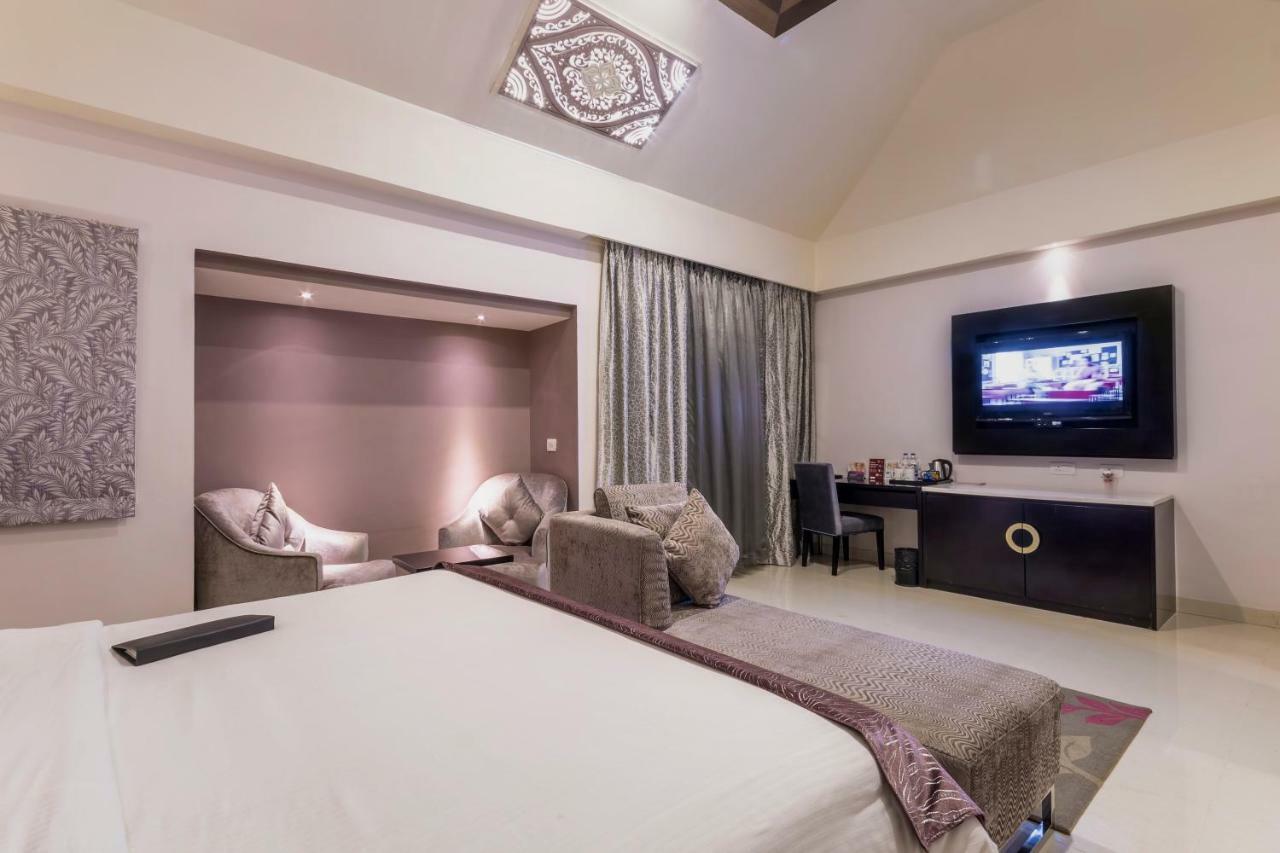 Regenta Resort Bhuj By Royal Orchid Hotels Limited Exteriör bild